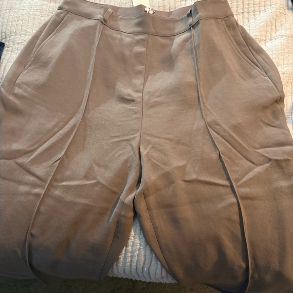 Spanx- NEW- Womens XL- Crepe Pant- SMOKE